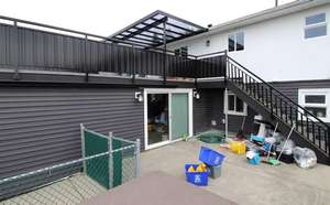Celsky completed vinyl sundeck and railing project gallery 35